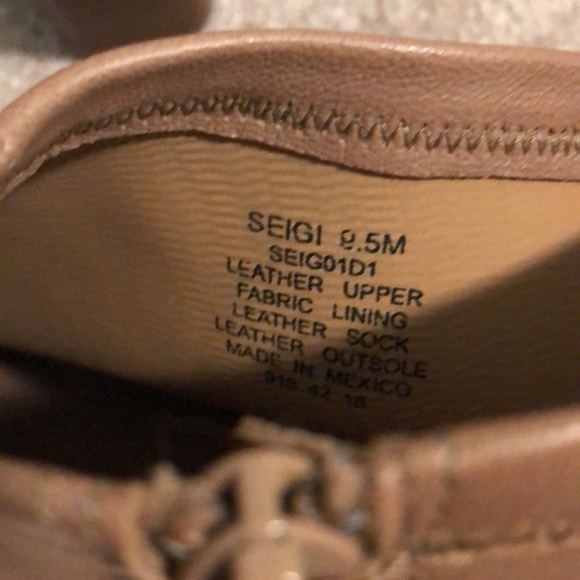 Steve by Steve Madden Seigi Leather Block Heel - Picture 3 of 6